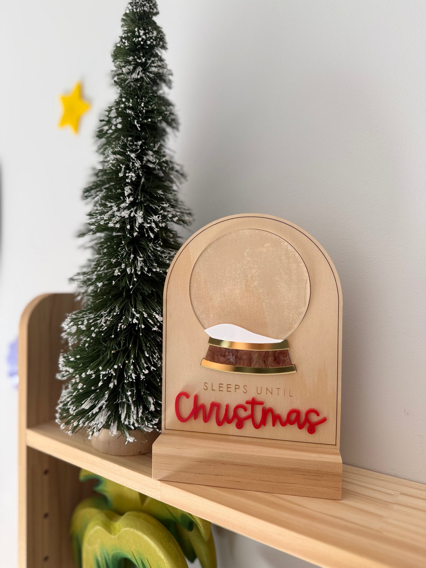 "Snow Globe" Christmas Countdown